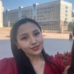 Meet your Posher, Becky